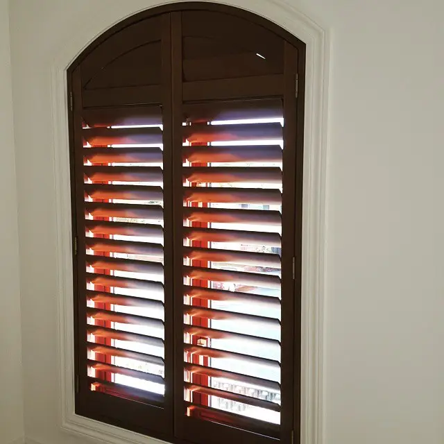 IndesignBlind's plantation shutters offer elegance and practicality. Click to explore our designs.