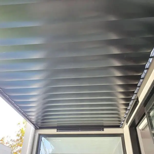 Pergola Louvers Motorised 200mm blade sunlouvres