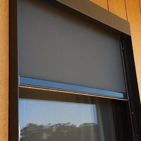 Motorized zipscreen blinds