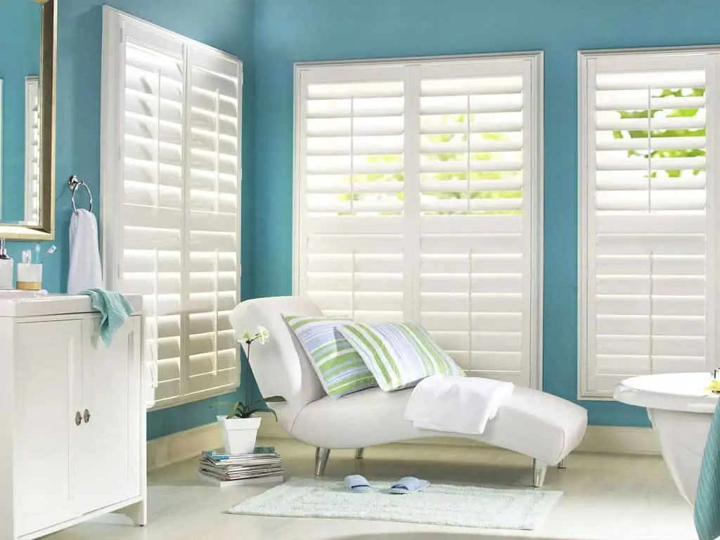 The ability to resist moisture and bending makes PVC plantation shutters ideal for laundries, bathrooms or kitchens with high humidity.